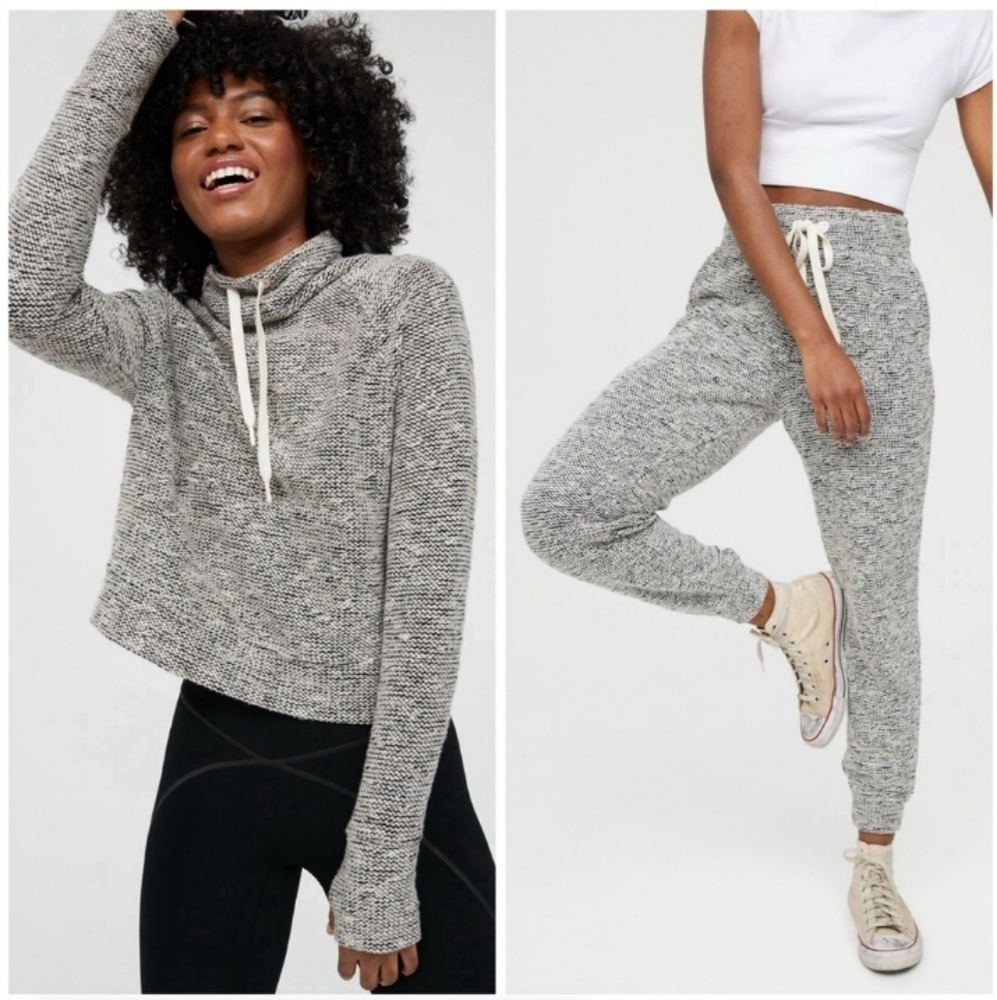 aerie Gray Marled Cozy Pullover Hoodie & Jogger Set